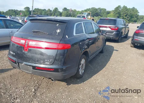 2014 Lincoln Mkt Livery z USA, uszkodzony, nr VIN 2LMHJ5NK2EBL58715